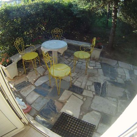 Salona Suite Bagian luar foto